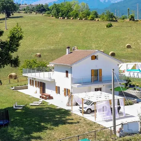 Il Vallo - Con Piscine Indipendenti بيت للعطل
